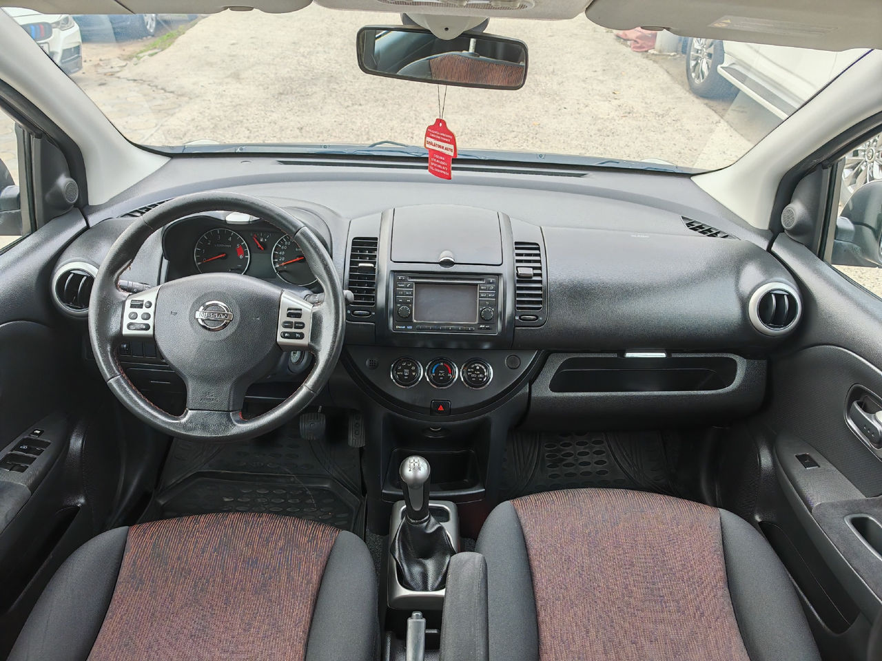 Nissan Note foto 8