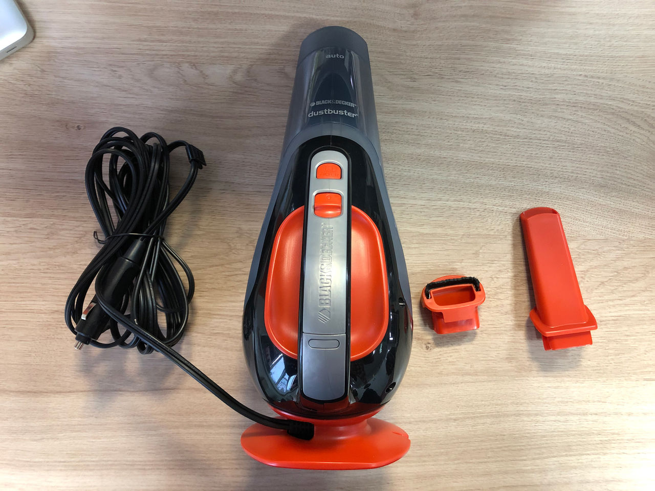 Aspirator Auto Black Decker nou