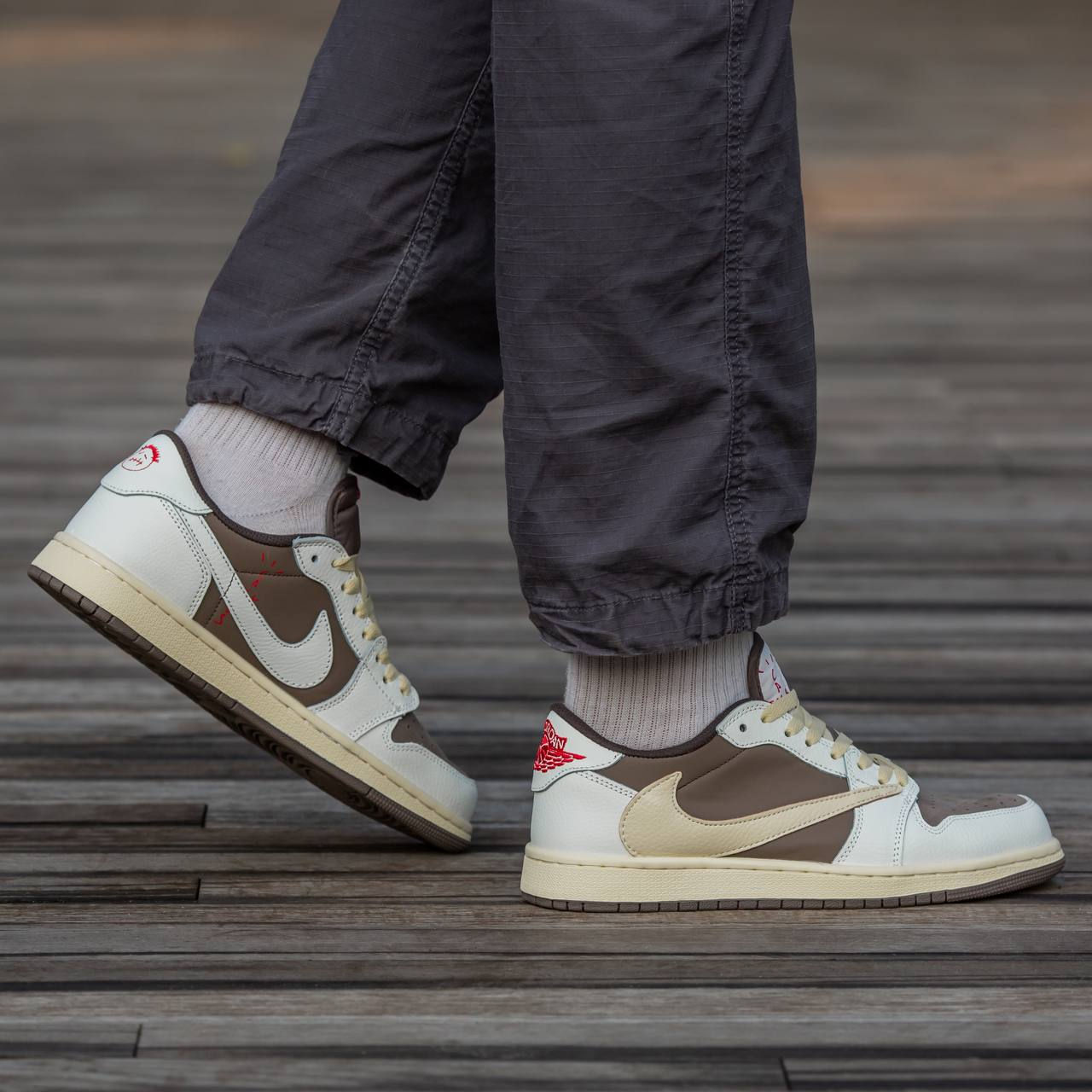 Nike Air Jordan 1 OG Low Reverse Mocha x Travis Scott foto 8