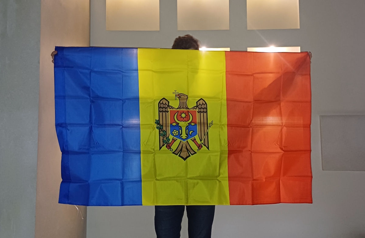 Drapelul Republicii Moldova si Europa din stofă 150x 90cm Флаг Молдова, Европа. foto 3