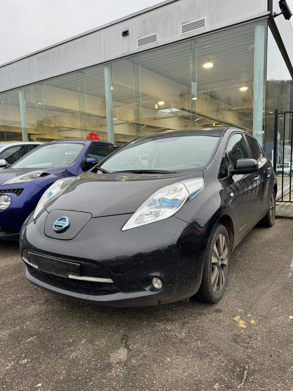Nissan Leaf 2017 г. с пробегом 134000 км, Электричество, 7900 €