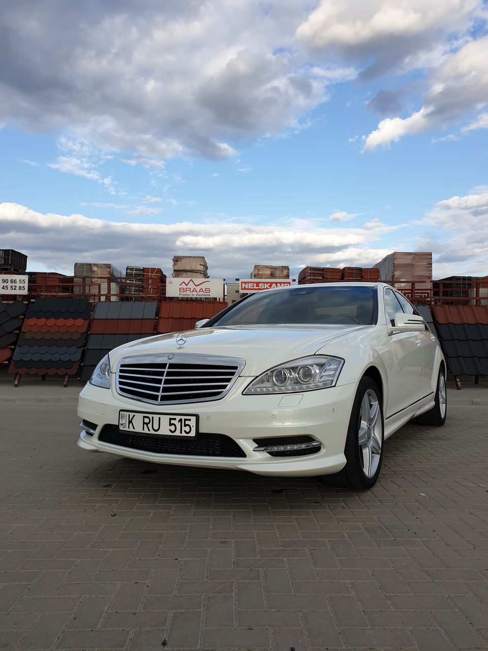 Mercedes S-Class foto 0