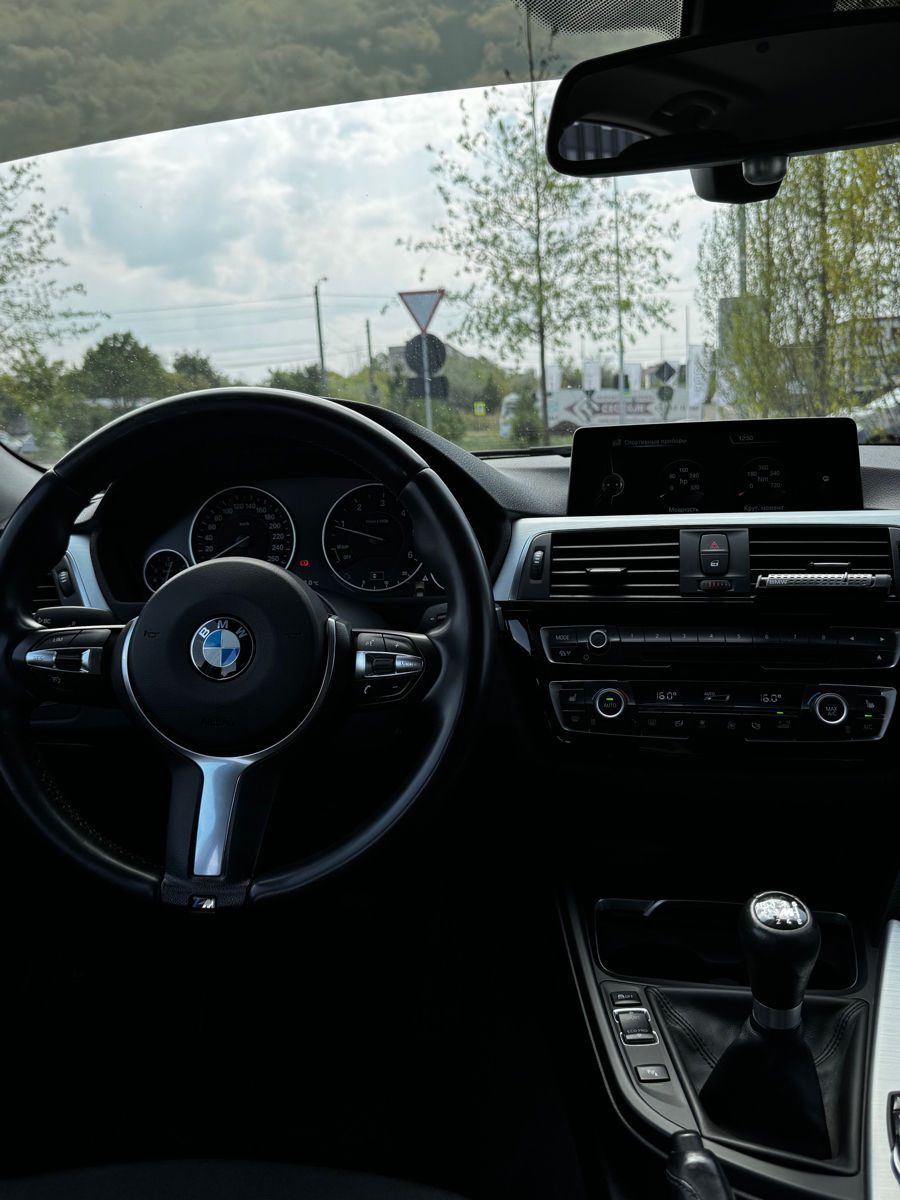 BMW 3 Series foto 8