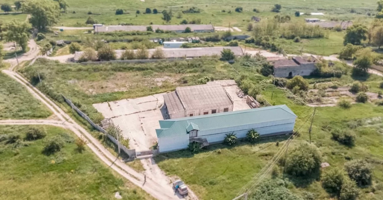 Depozit cu teren privat - negrești foto 2