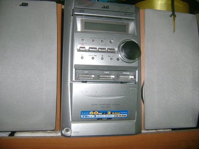 Музыкальный Центр "JVC". cd-r/rw. Aux.