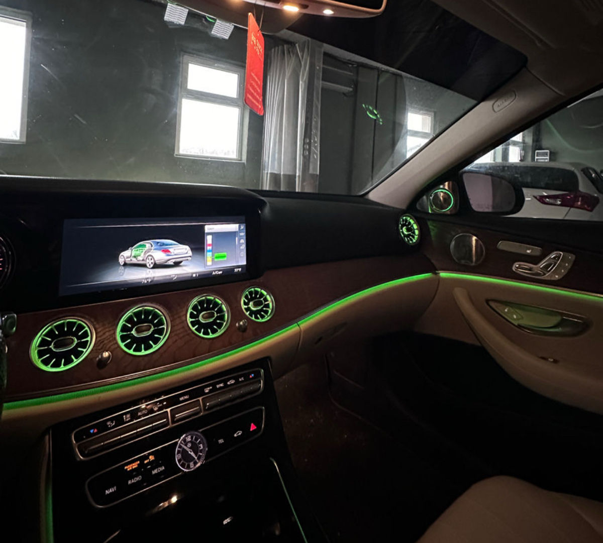 Дефлекторы W213 - Turbiene Led 64 color - Mercedes foto 2