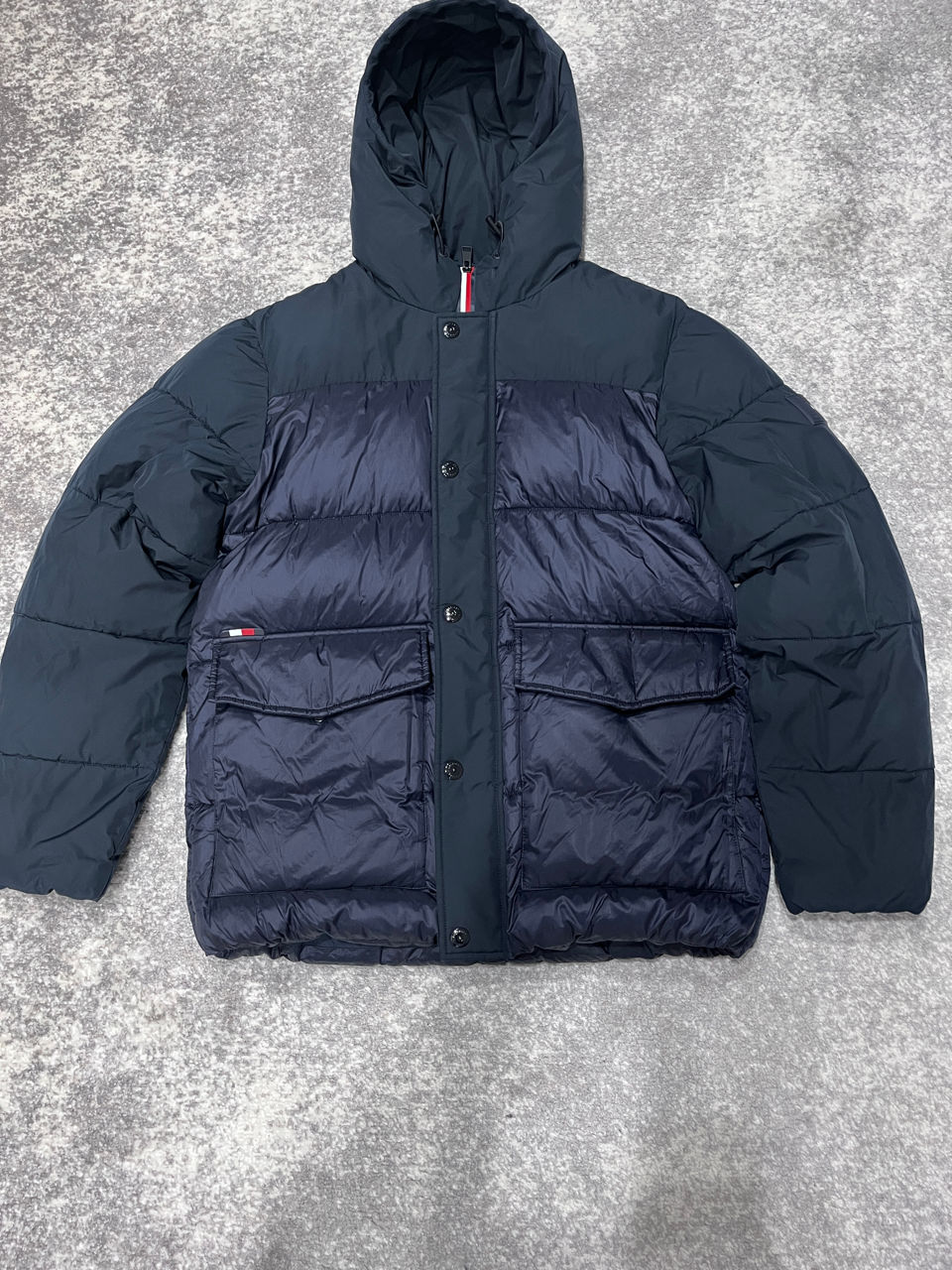 Tommy Hilfiger зимняя куртка M (оригинал)