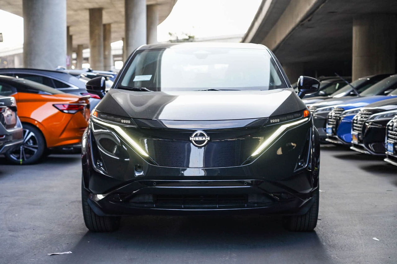 Nissan Ariya фото 0