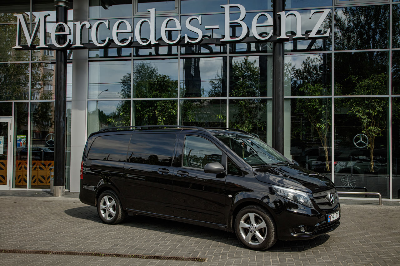 Mercedes V-Class 8 locuri la comanda orice directie. Vip. foto 0