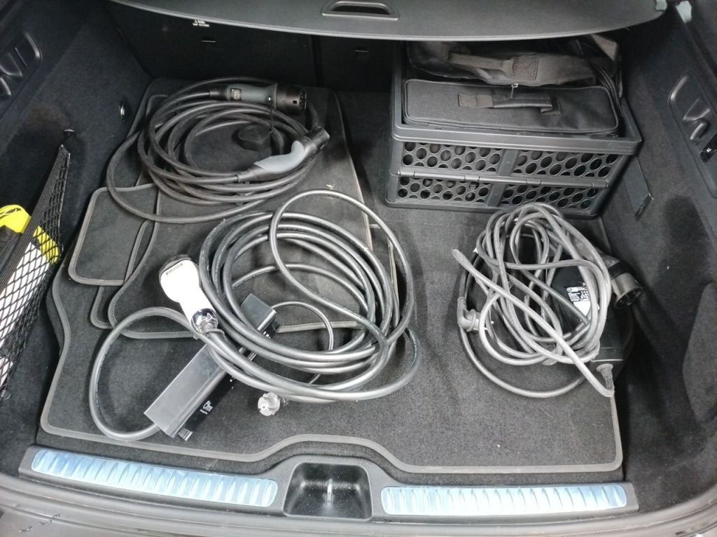 Mercedes GLC фото 12
