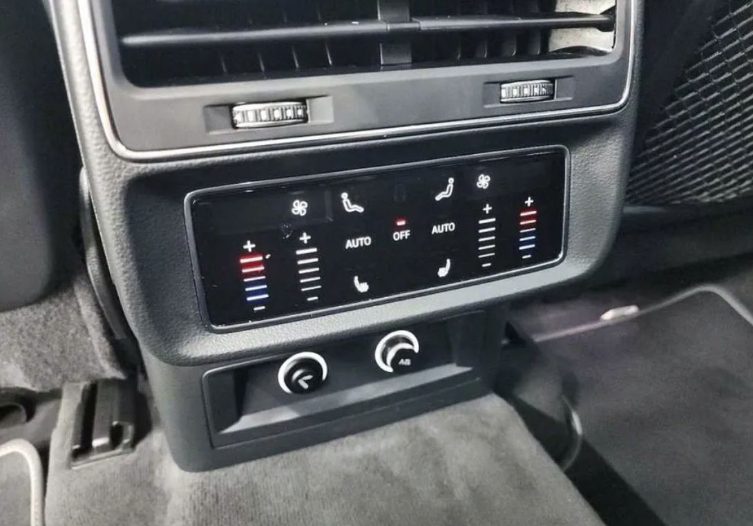 Audi Q7 фото 11
