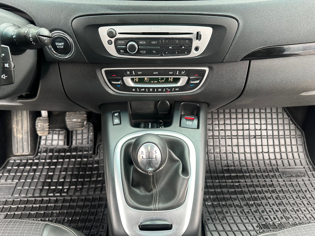 Renault Grand Scenic foto 12