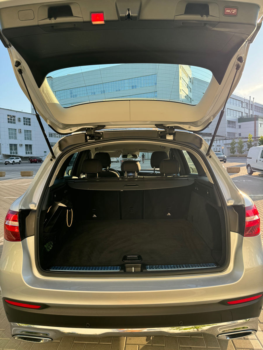 Mercedes GLC foto 5