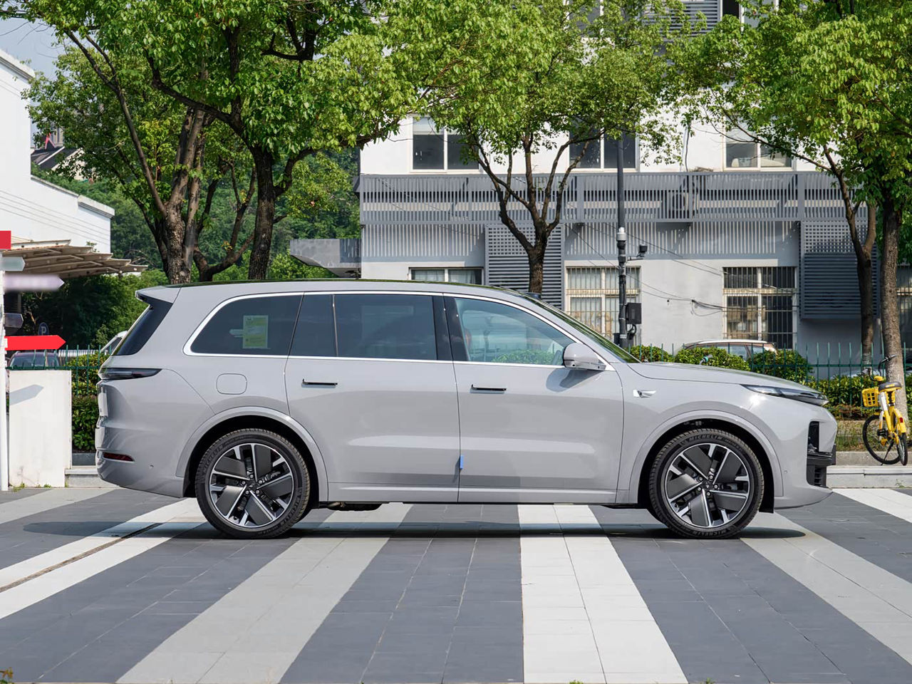 LiXiang L9 фото 3