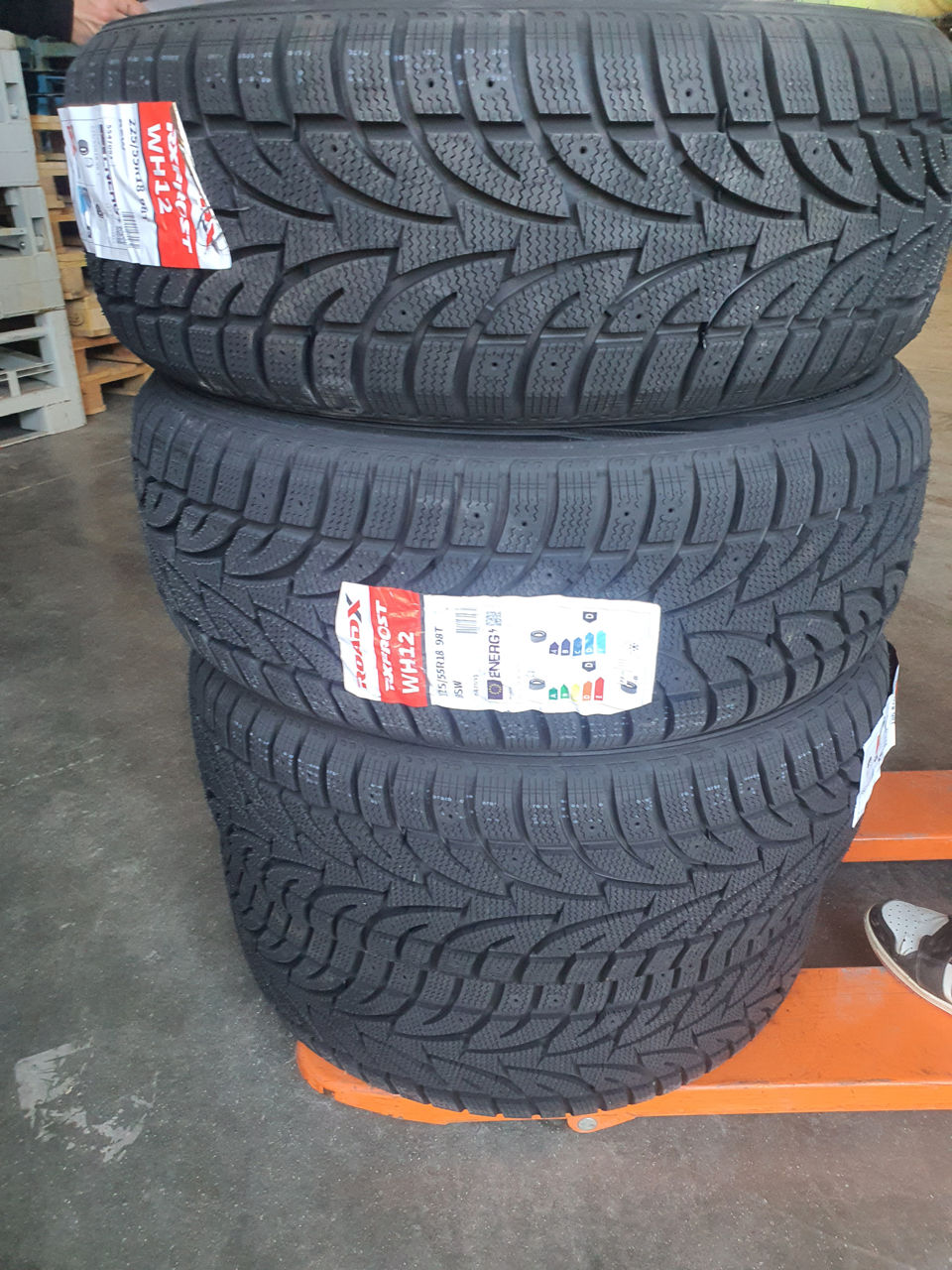 225 55 R18 RoadX (Hankook) Model 2022