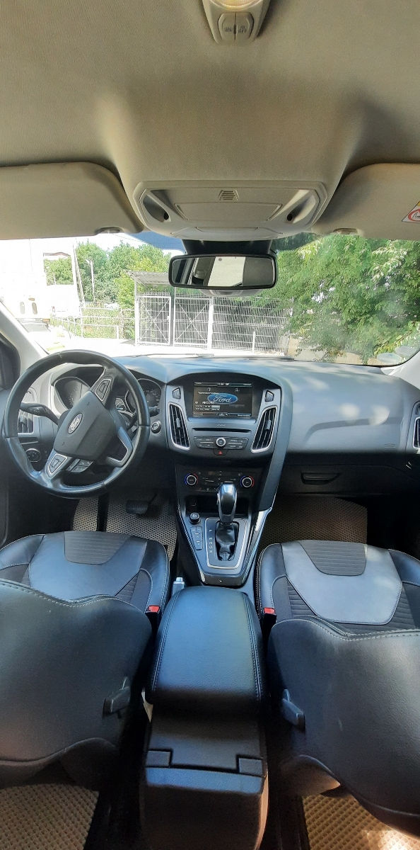 Ford Focus фото 6