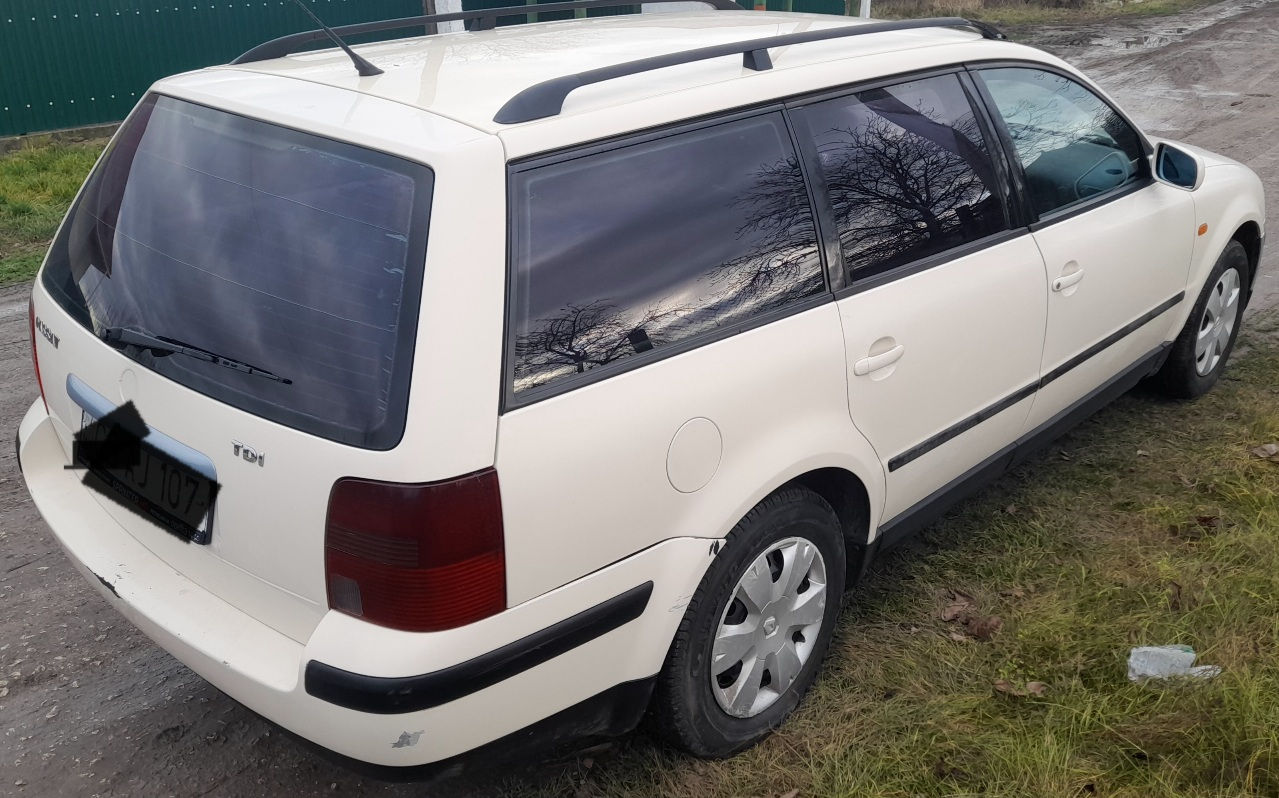 Volkswagen Passat 2000 г. с пробегом 404688 км, Дизель, 2150 €