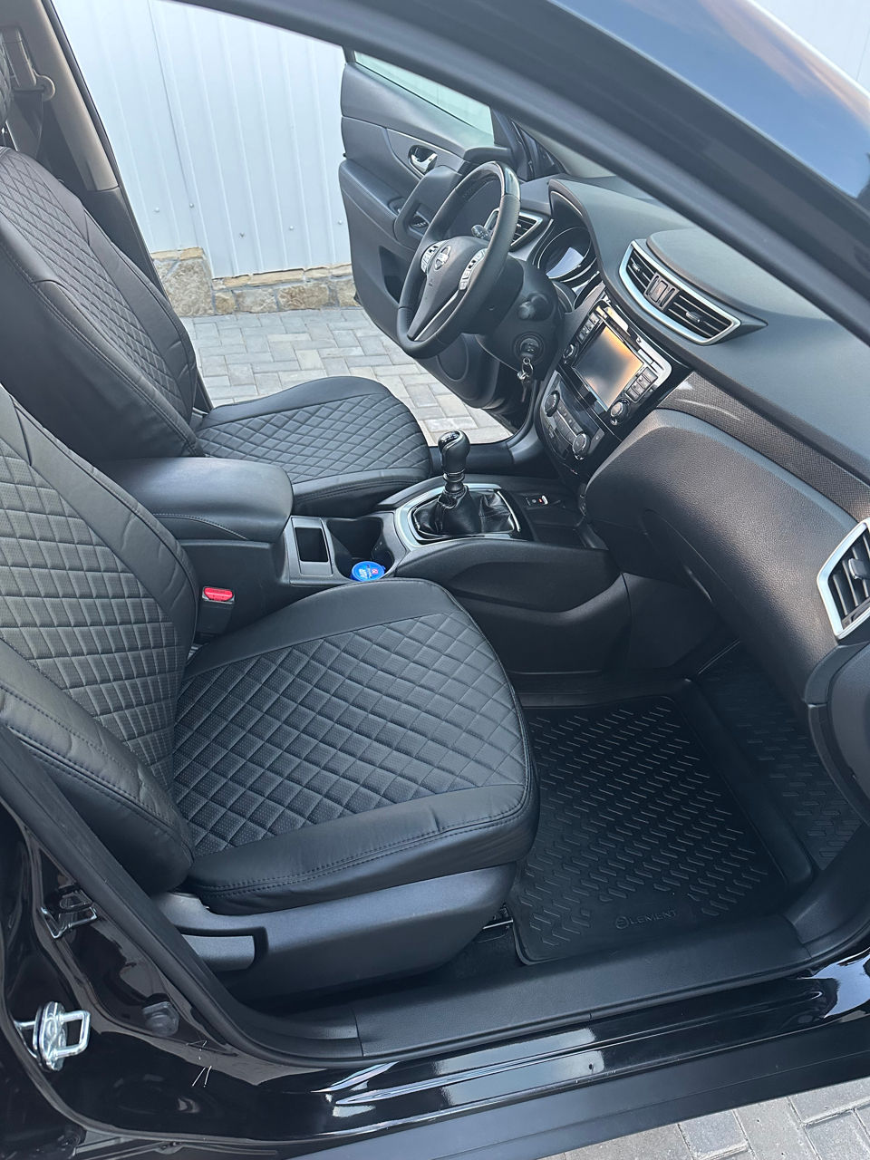 Nissan X-Trail фото 6