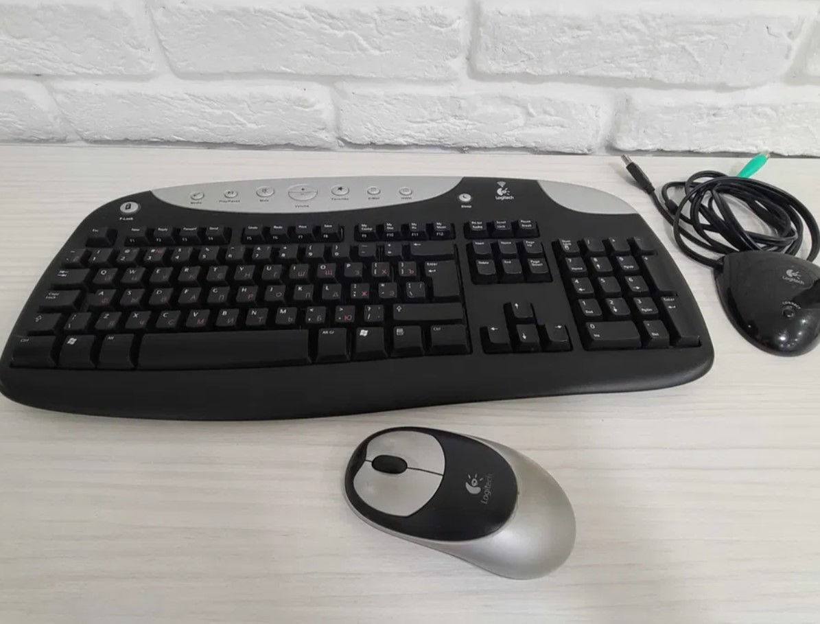 Tastatura fara fir Logitech Y-RK49 originala фото 0