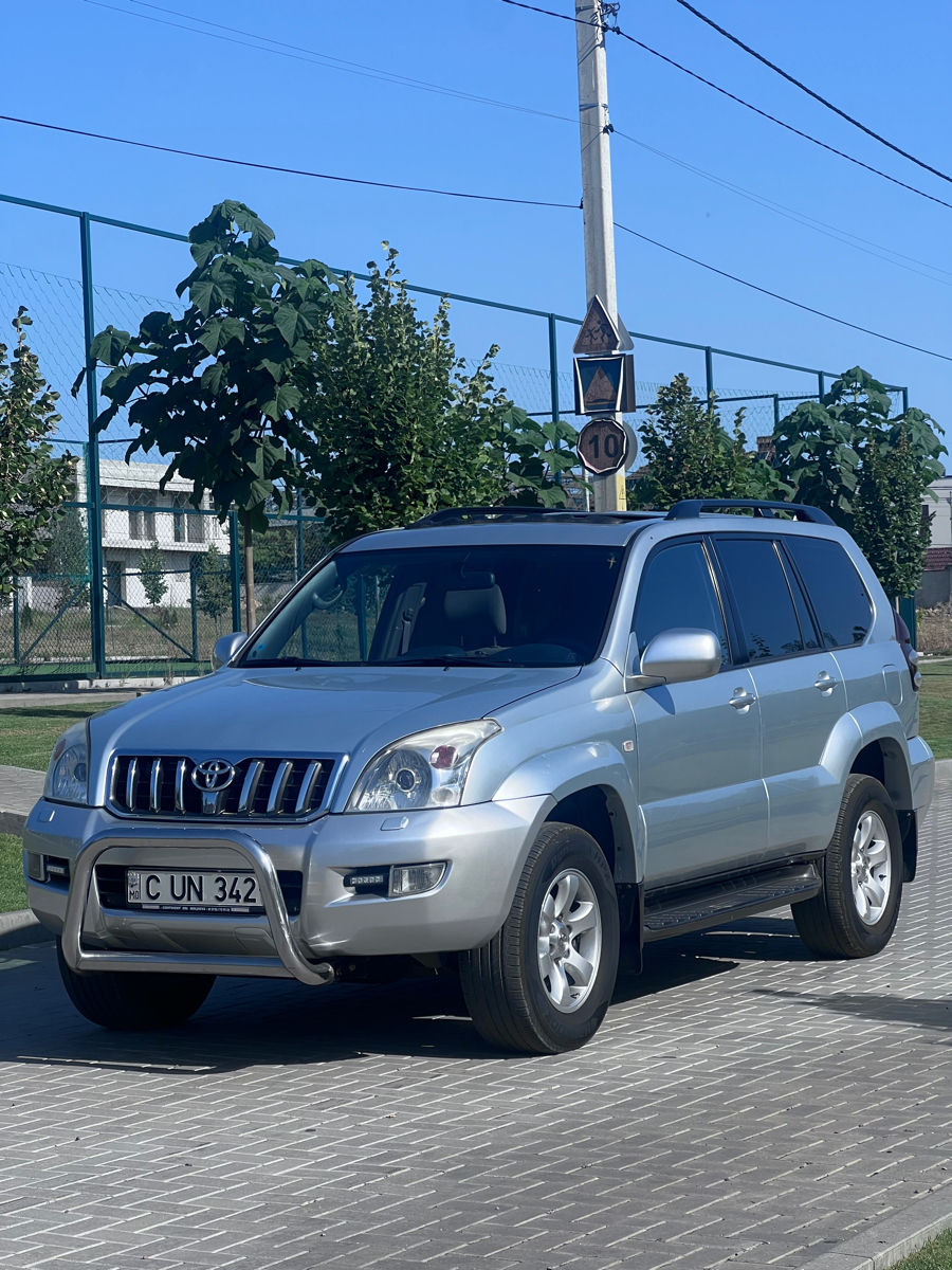 Toyota Land Cruiser Prado foto 0