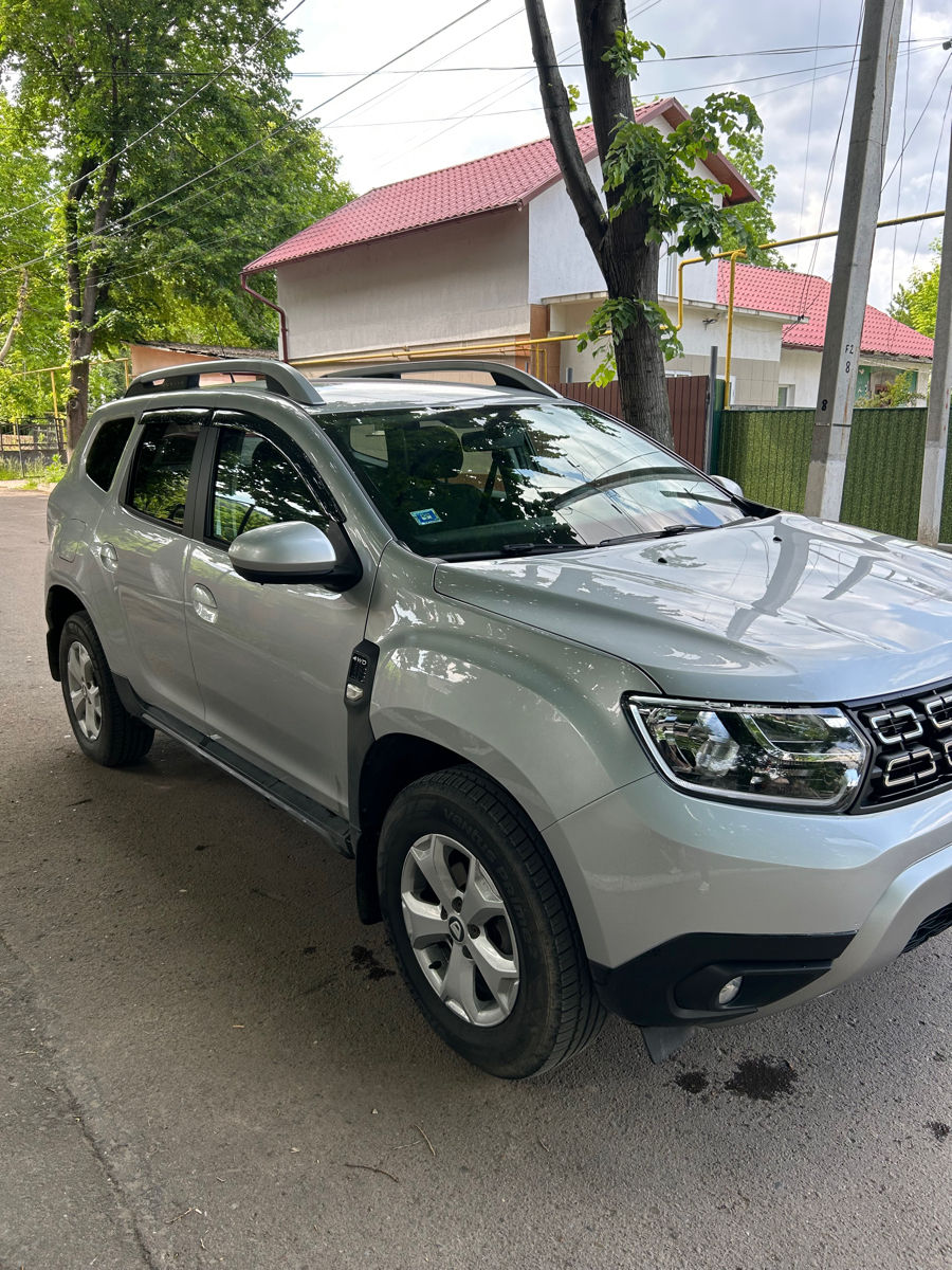 Dacia Duster фото 0