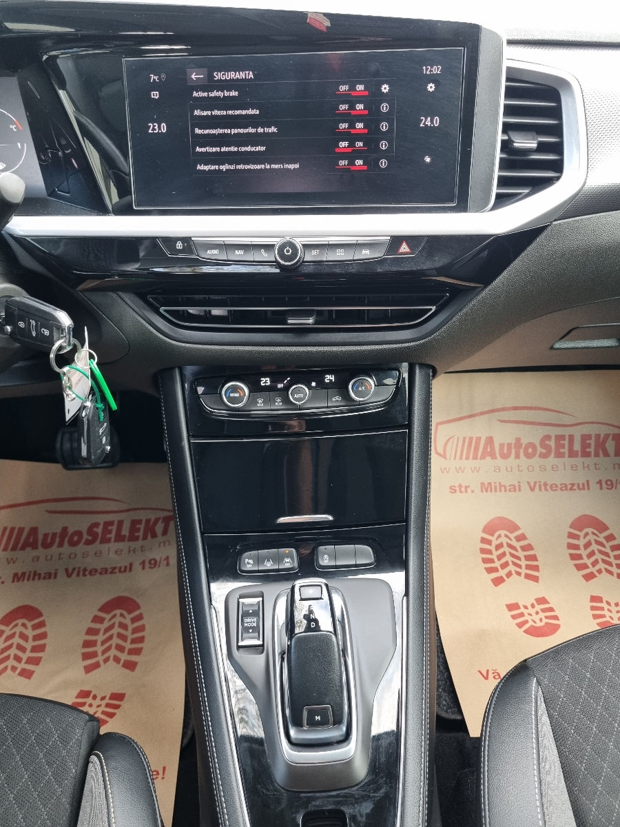 Opel Grandland X 2022 photo 13