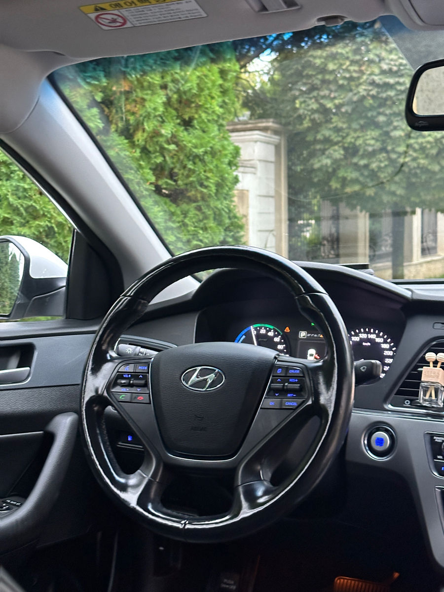 Hyundai Sonata фото 8