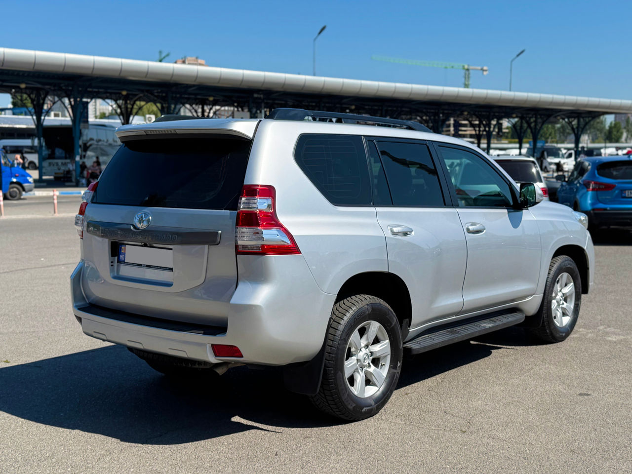 Toyota Land Cruiser Prado фото 4