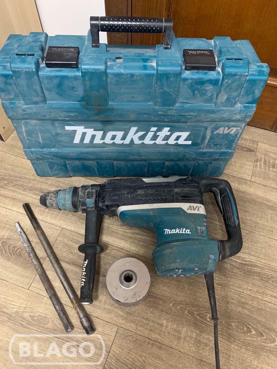 Перфоратор Makita HR5212C