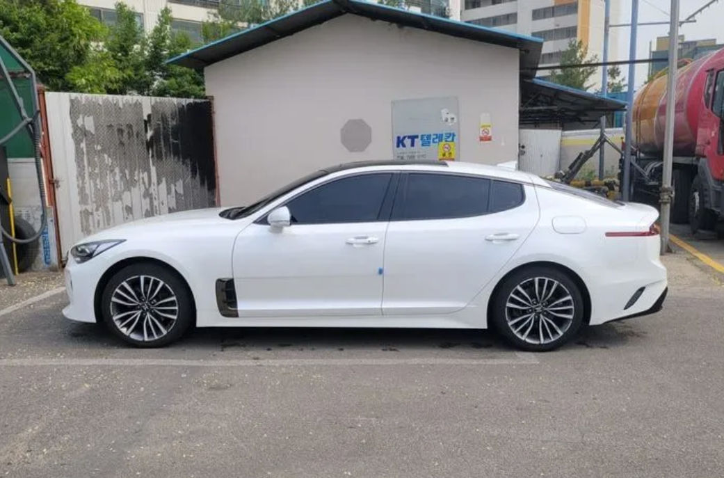 KIA Stinger foto 3