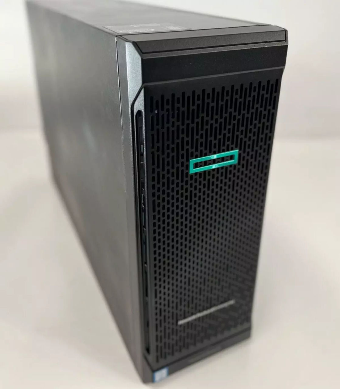 Optimizați Performanța cu HPE ProLiant ML350 Gen10 și Controller P408i-a foto 0