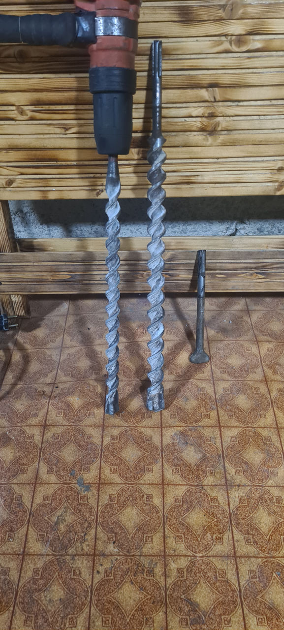 Vind perforatot + demolator Hilti TE60 in stare idiala, are in set  2 bururi (25mm/ 32 mm) lungime d foto 1