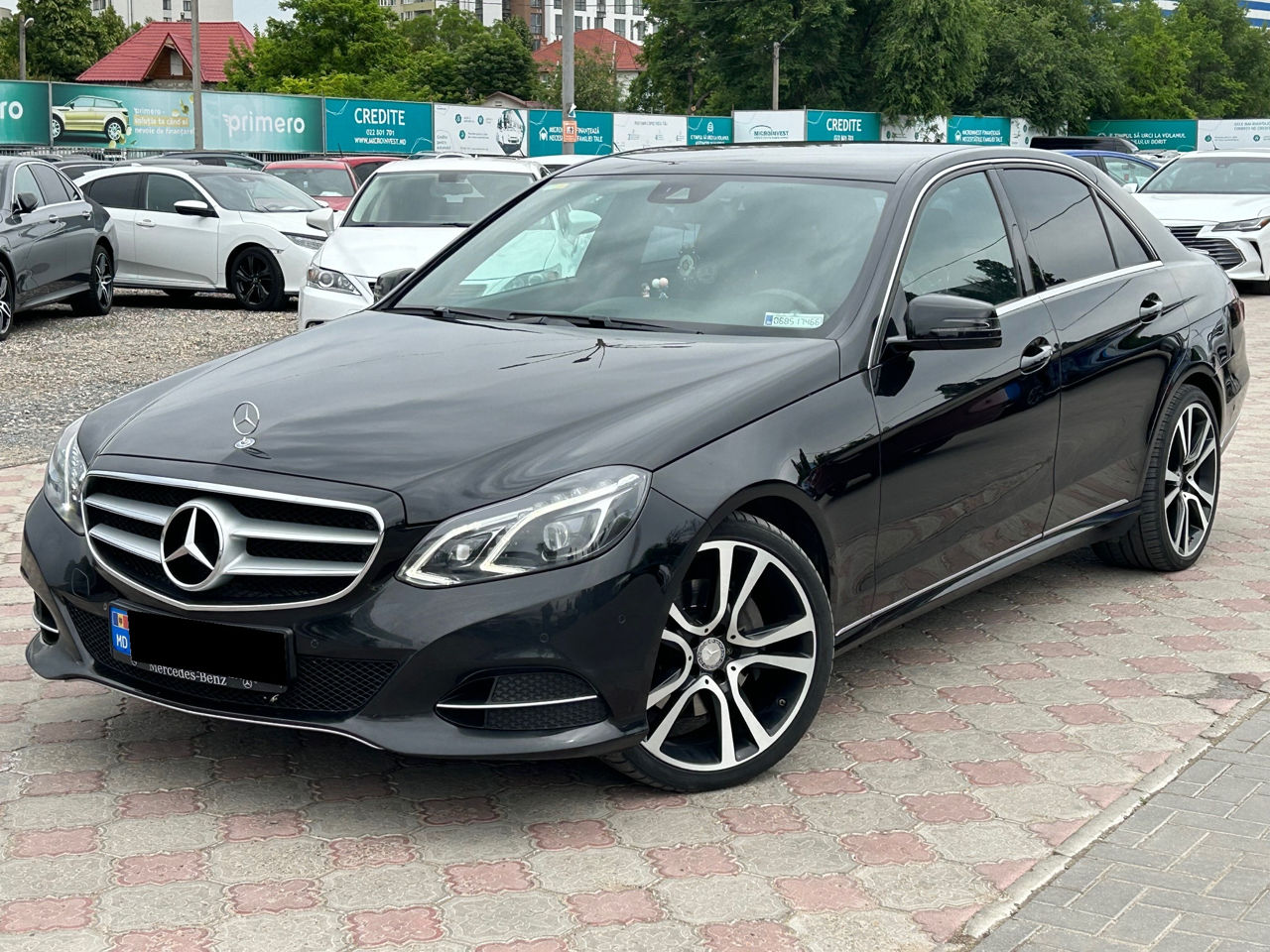 Mercedes E-Class foto 0