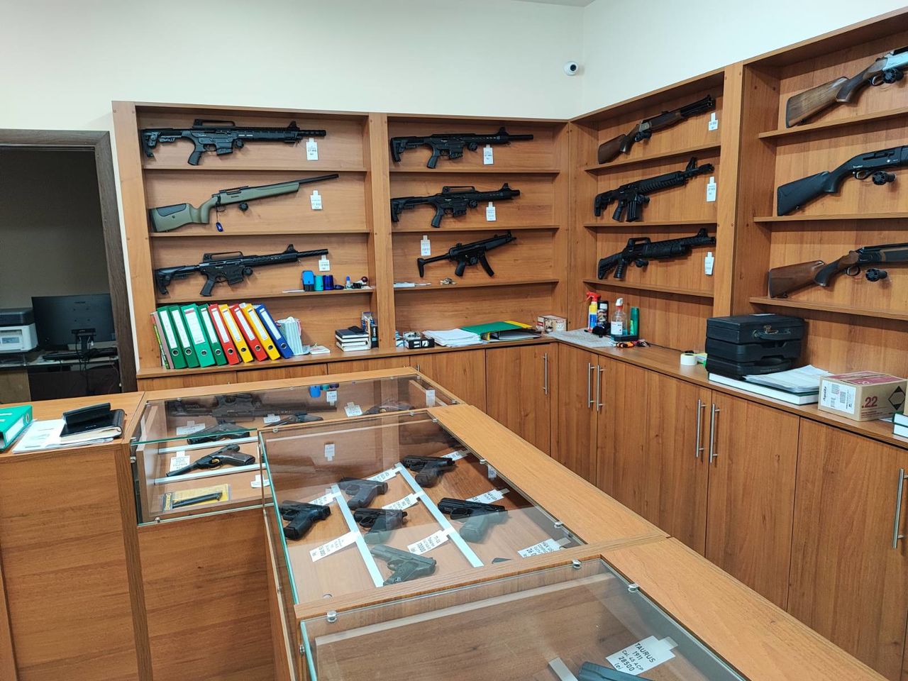 Magazinul de arme Magnum ! foto 0