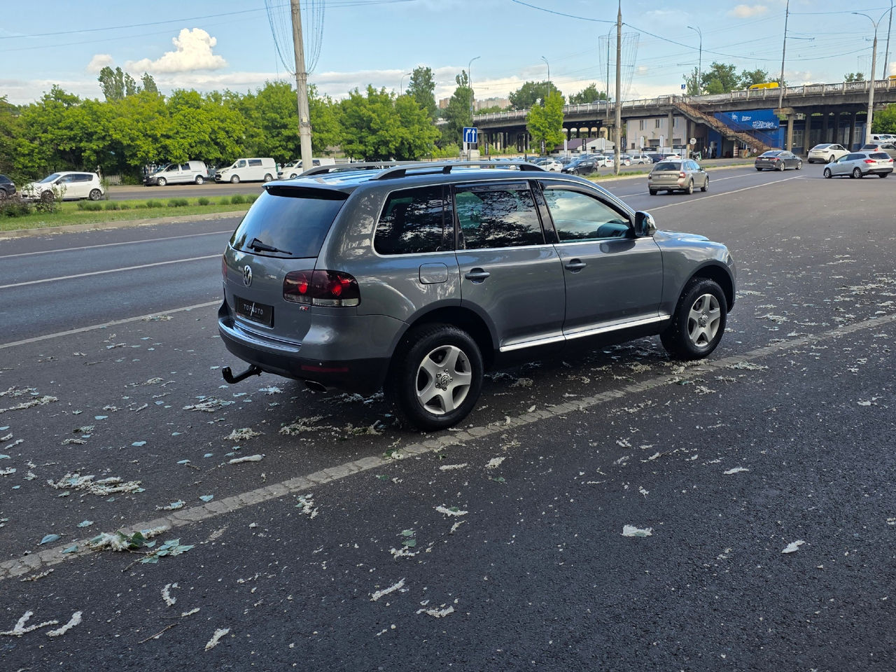 Volkswagen Touareg foto 5
