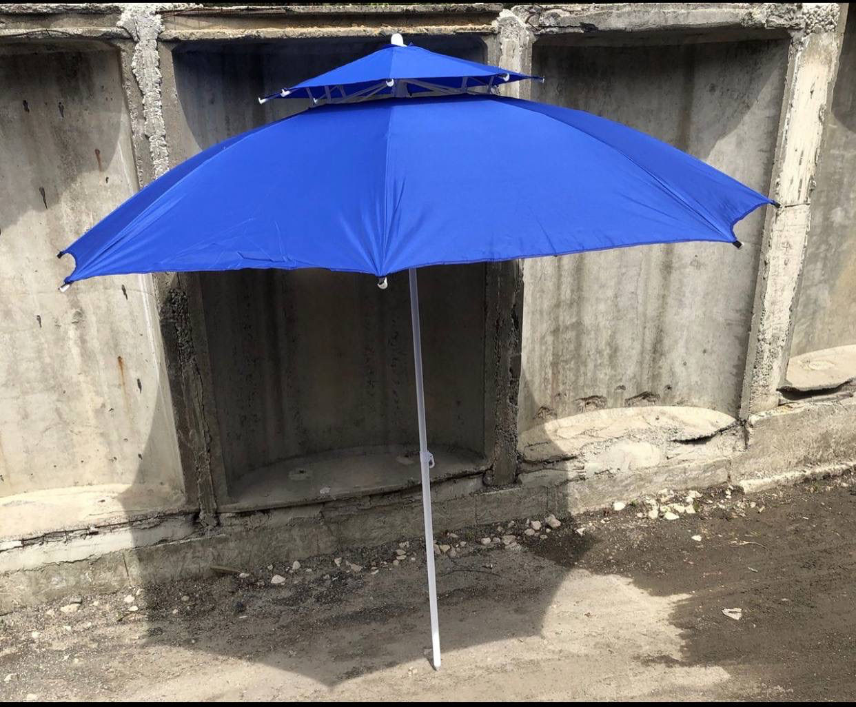 Umbrele noi . Marimea 270x270 cm . Calitate superioara ! Livrare