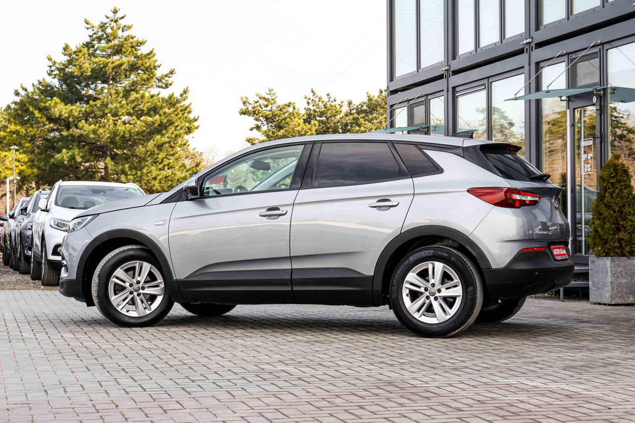 Opel Grandland X фото 1