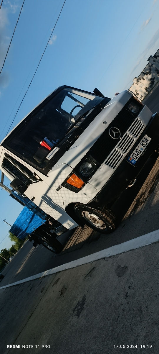 Mercedes 210d