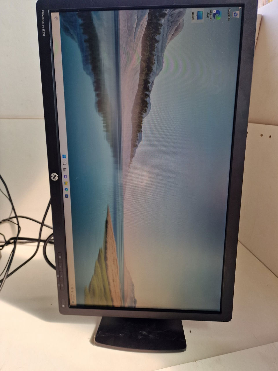 HP EliteDisplay E231  LED display  фото 2
