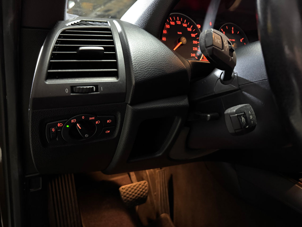 BMW 1 Series фото 6