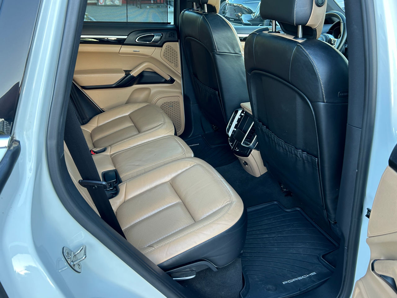 Porsche Cayenne foto 13