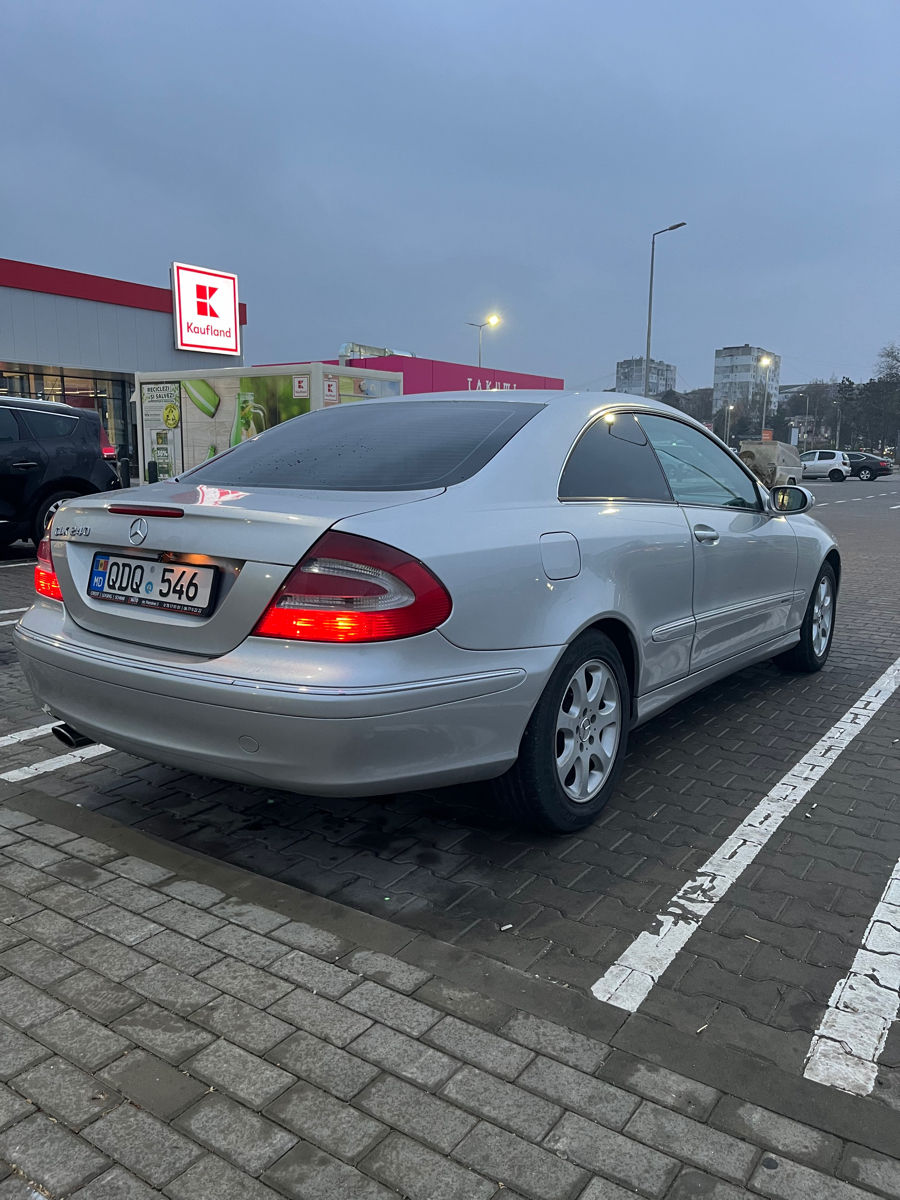 Mercedes CLK-Class foto 3