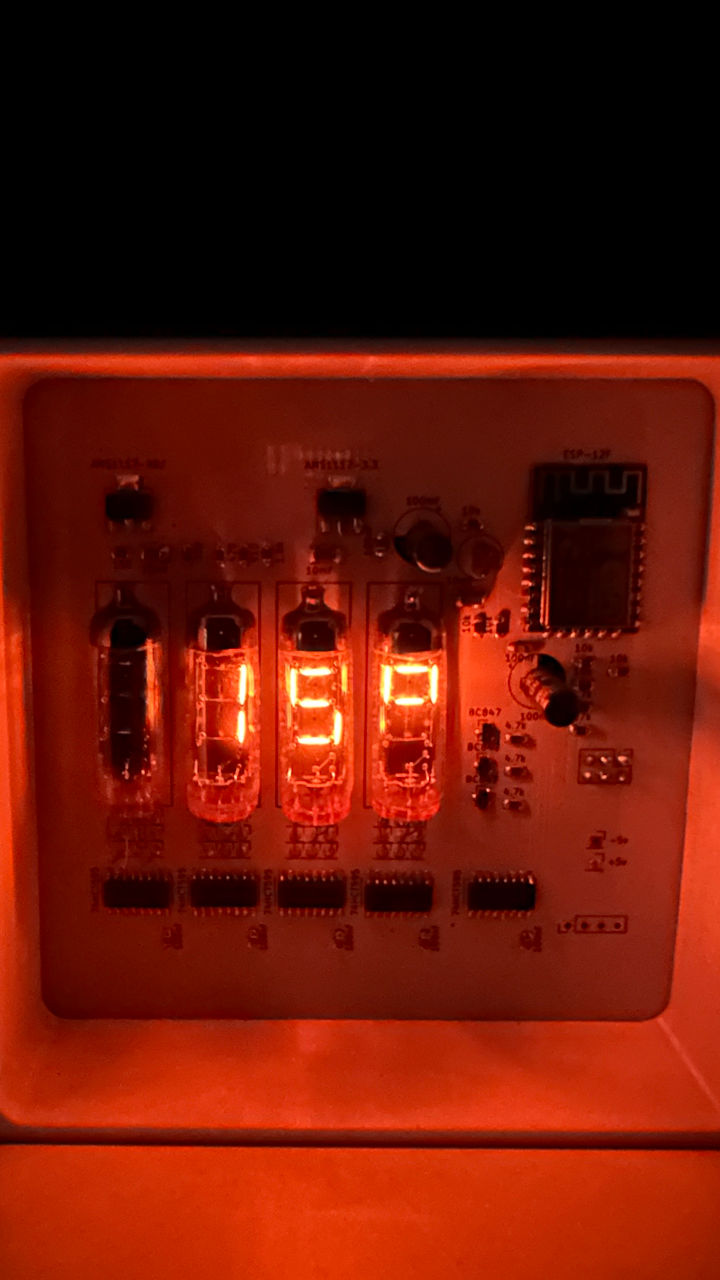 Nixie Clock Часы на лампах ИВ-16 , ИВ-9 нумитроны , Wi-fi clock foto 1