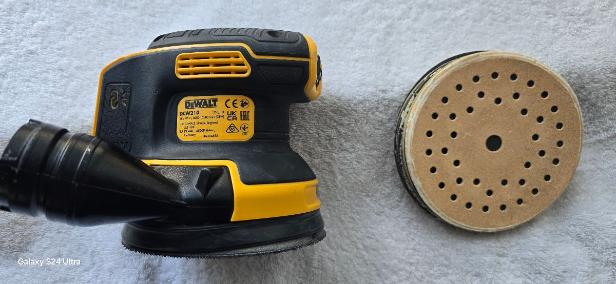 Dewalt DCW210N ( mașină de șlefuit  -  шлифовальная машина) foto 0