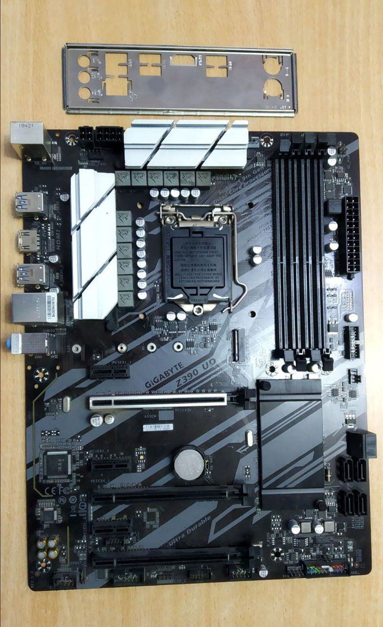 GIGABYTE Z390 UD, LGA 1151 v2