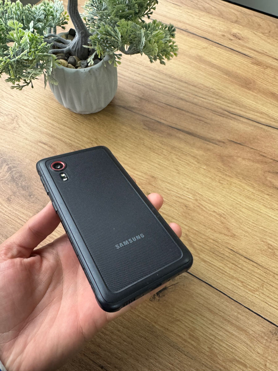 Защищенный смартфоны Samsung Galaxy XCover 5: ничего не боится foto 1