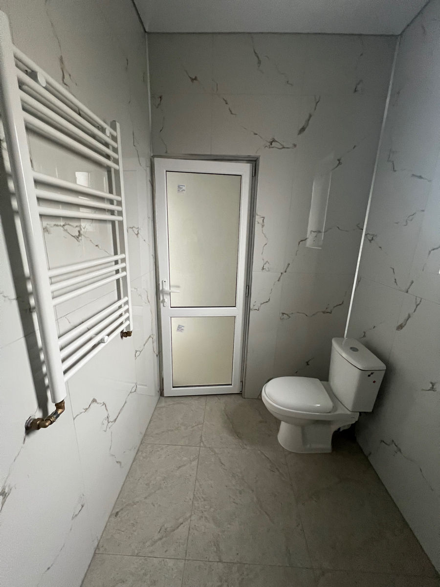 Vila, casa modernă cu 2 etaje  in suburbie foto 10