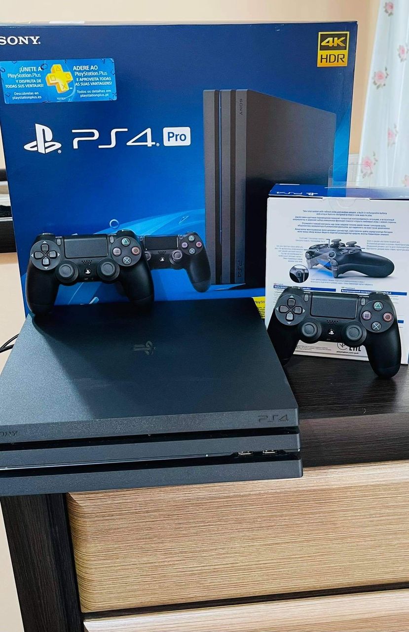 PS 4 PRO 1 TB nou