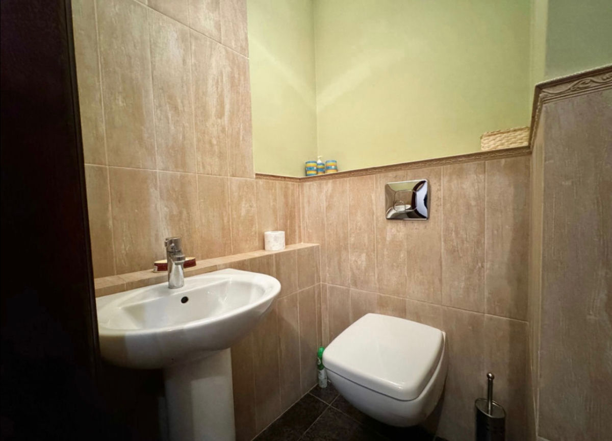 Apartament cu 4 camere, 143 m², Centru, Chișinău foto 8