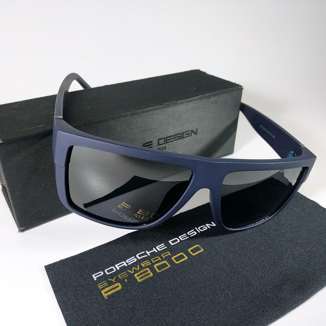 Ochelari de soare Porsche Design în husă de ochelari originală. Made in Italy  foto 1